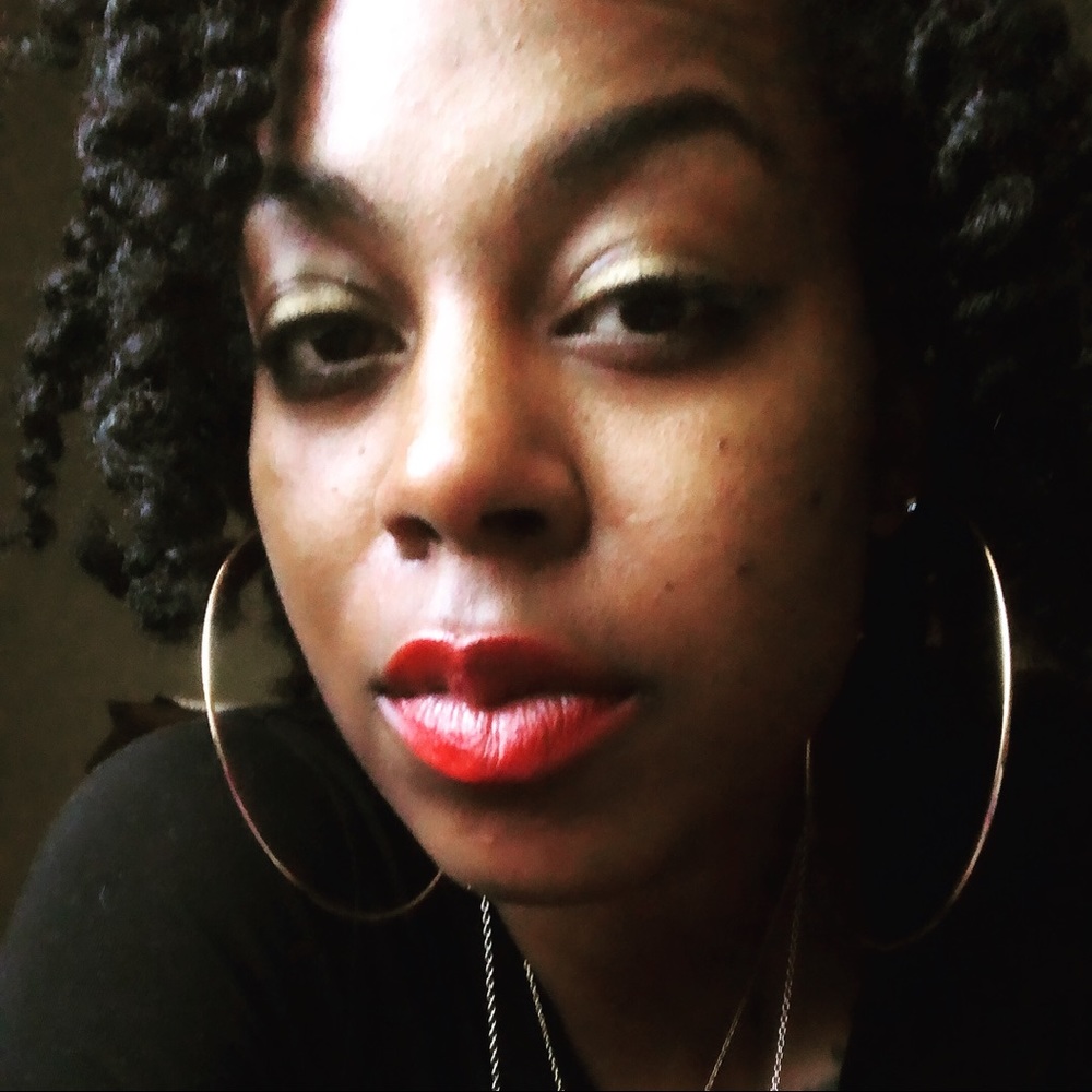 Meet your Posher, Karisma